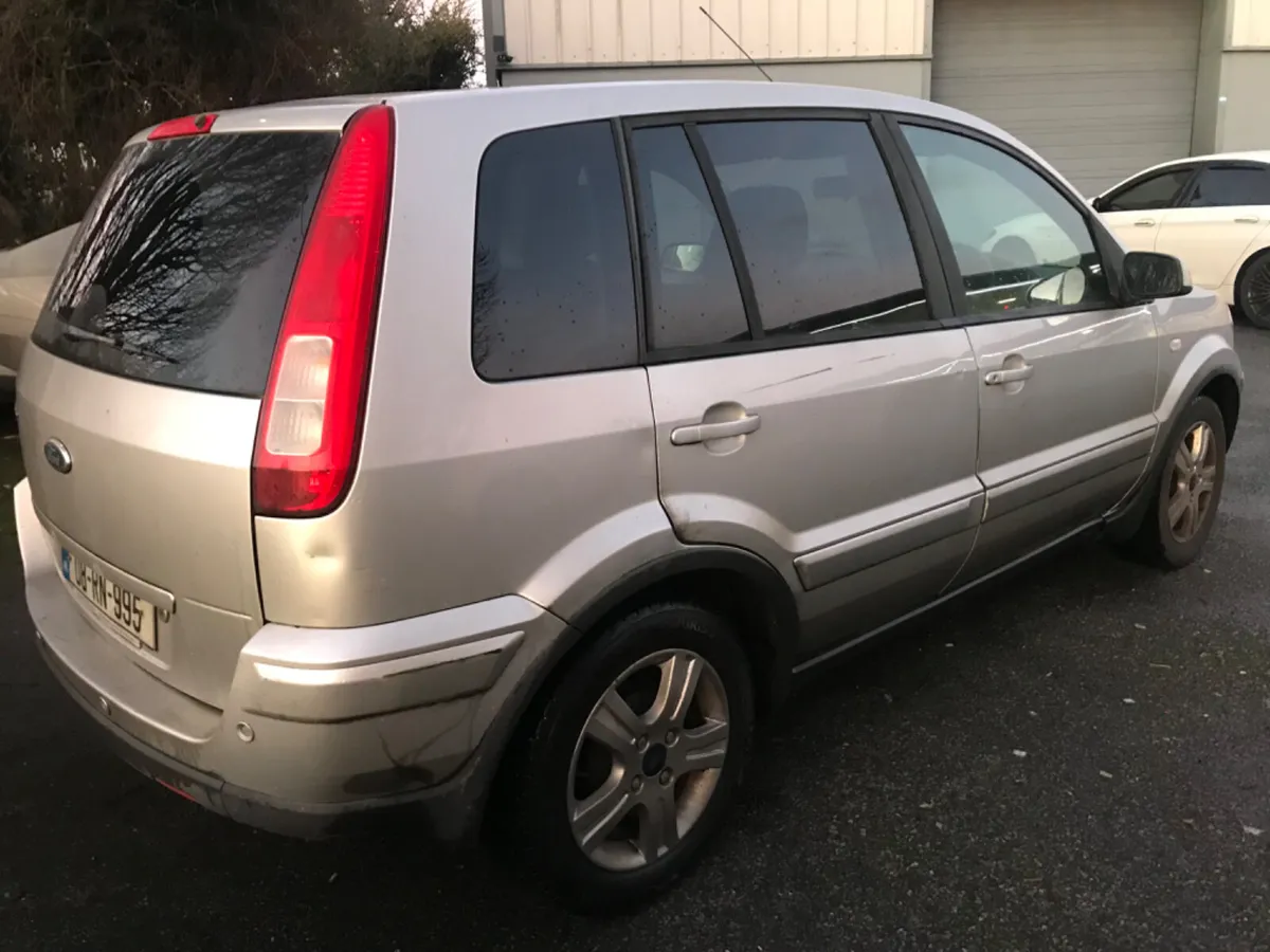 Ford Fiesta Fusion 1.4 Petrol 150kms NCT&TAX - Image 4
