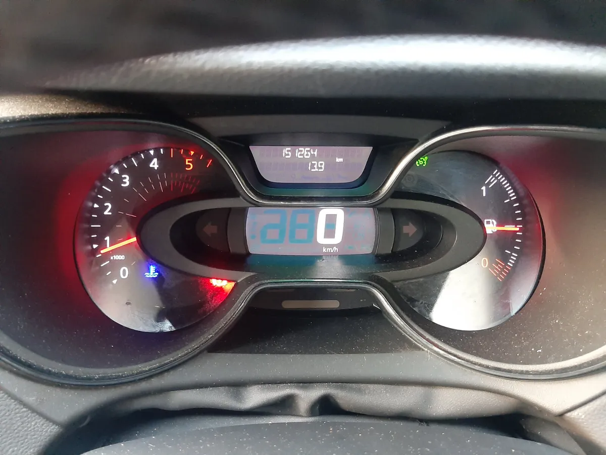 RENAULT CAPTUR ICONIC DCI 1.5 2019 - Image 4