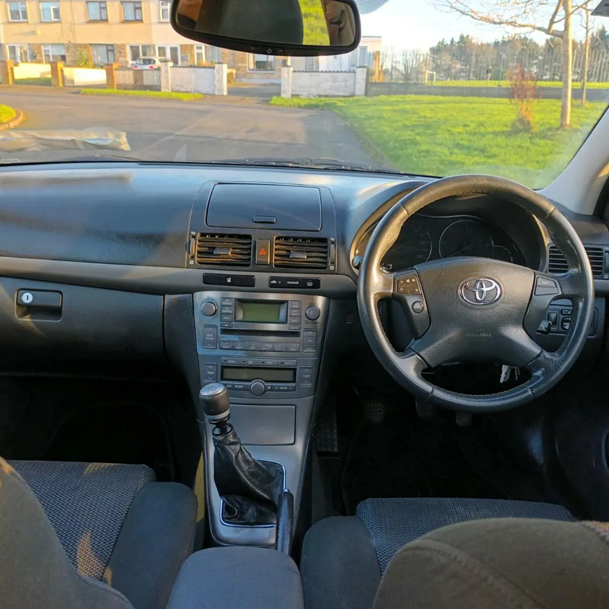 Toyota Avensis - Image 4