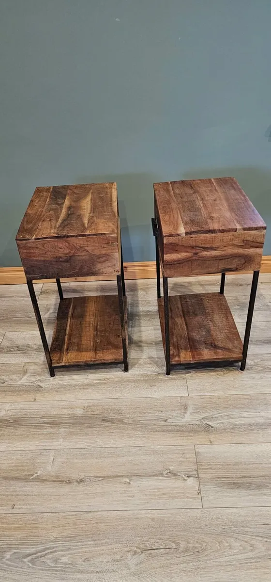 2 x Bedside lockers 40 x 30 x 60 - Image 3