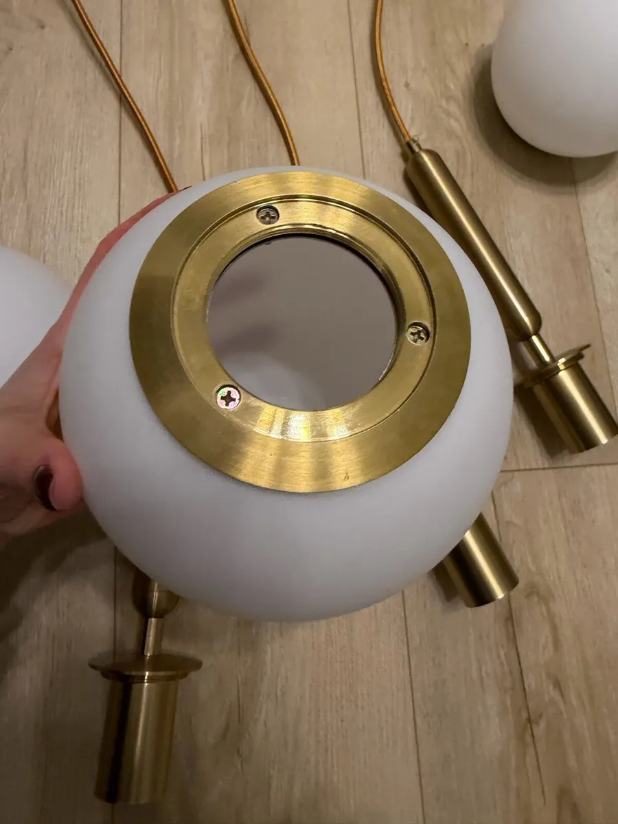 3 Pendant Lights - Image 3