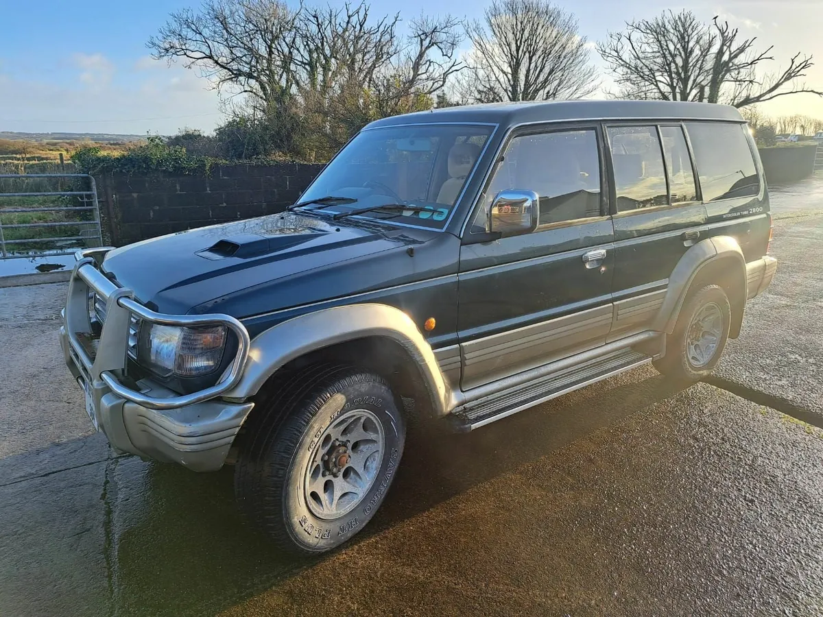 Mitsubishi Pajero 1995 - Image 1