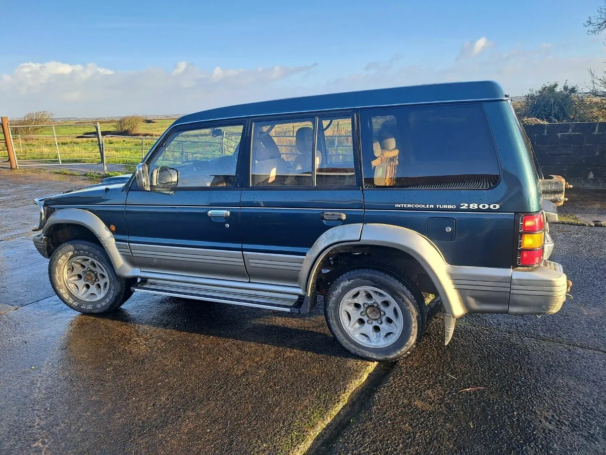 Mitsubishi Pajero 1995 - Image 3