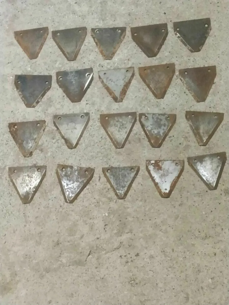 20. Vintage sickle mower sections - Image 2