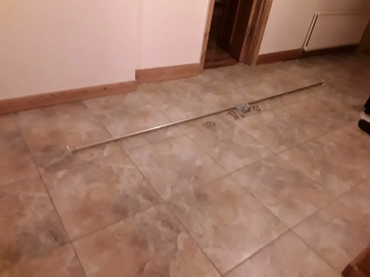 Metal curtain pole glass-shaped knobs extendable - Image 2