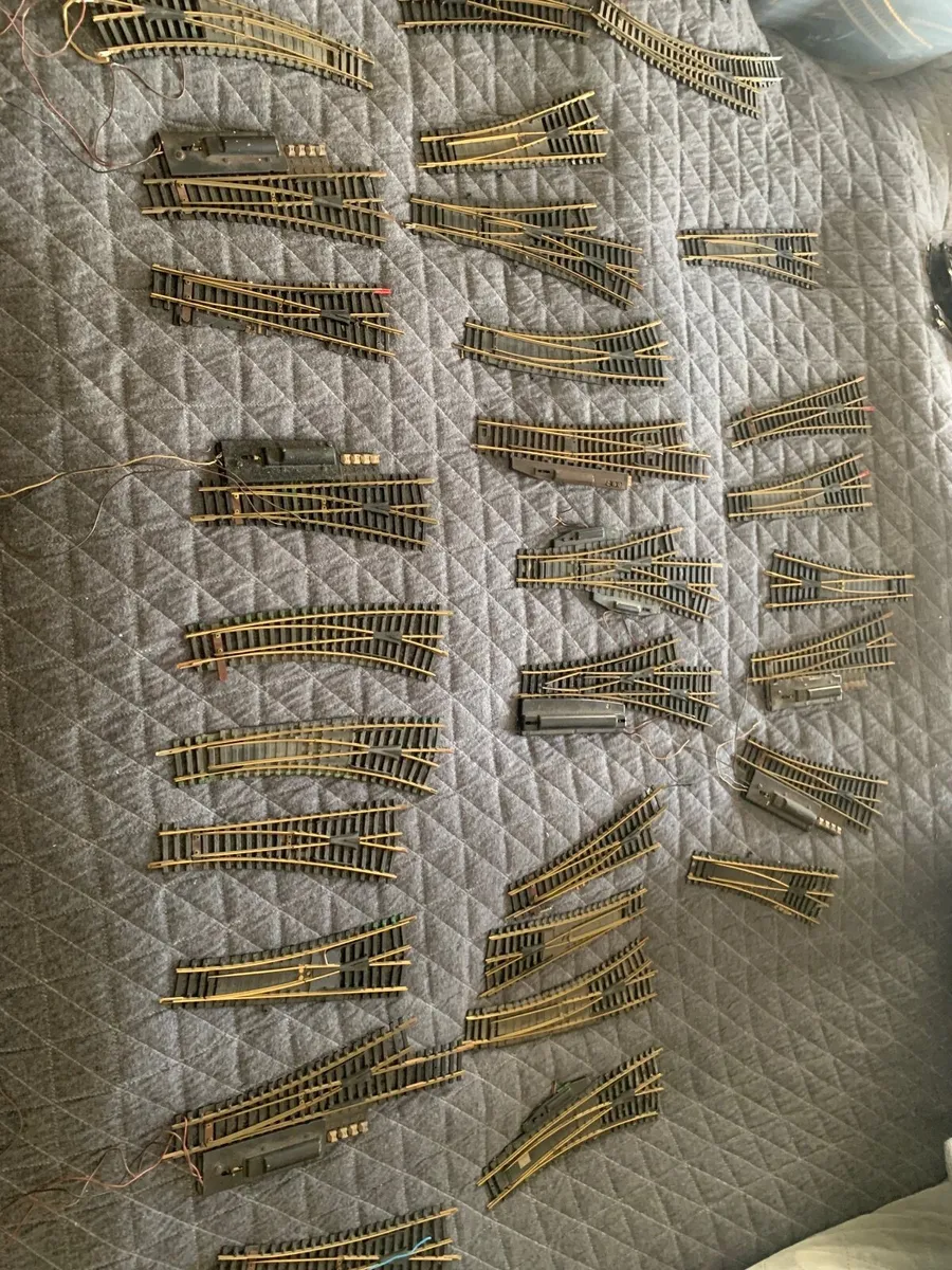 Model Train Tracks - Image 2