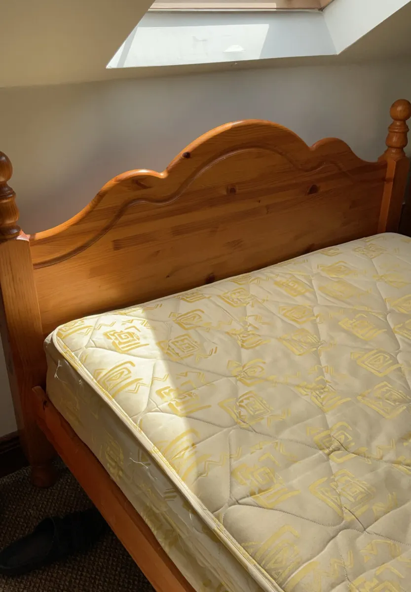 Brand new. Solid pine king base bed - Image 4