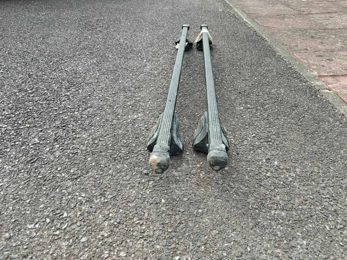 Thule roof bars - Image 2