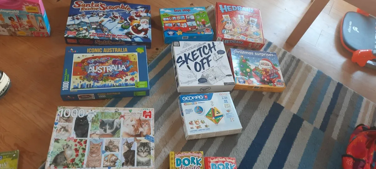 Board games and books and jigsaws - Image 3