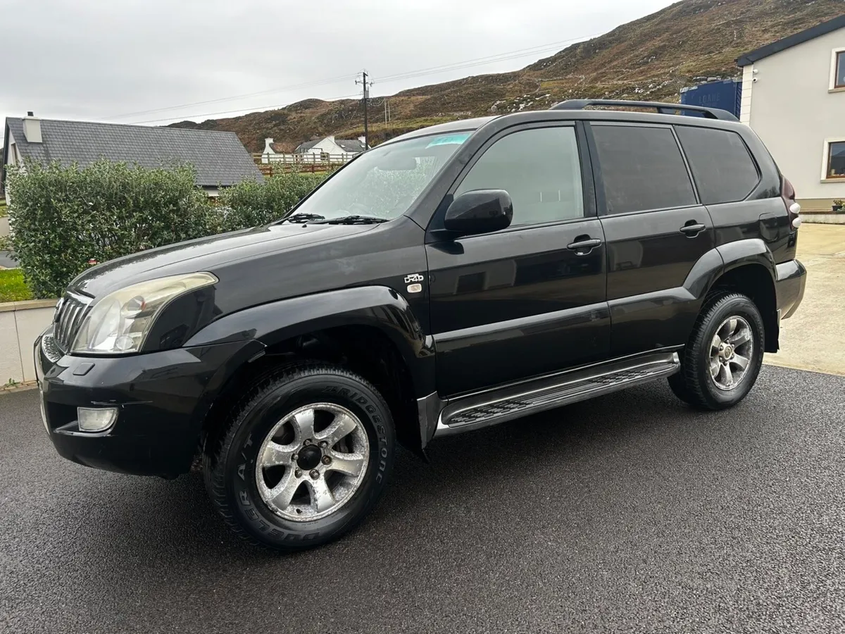 2010 Toyota Landcruiser LWB - Image 2