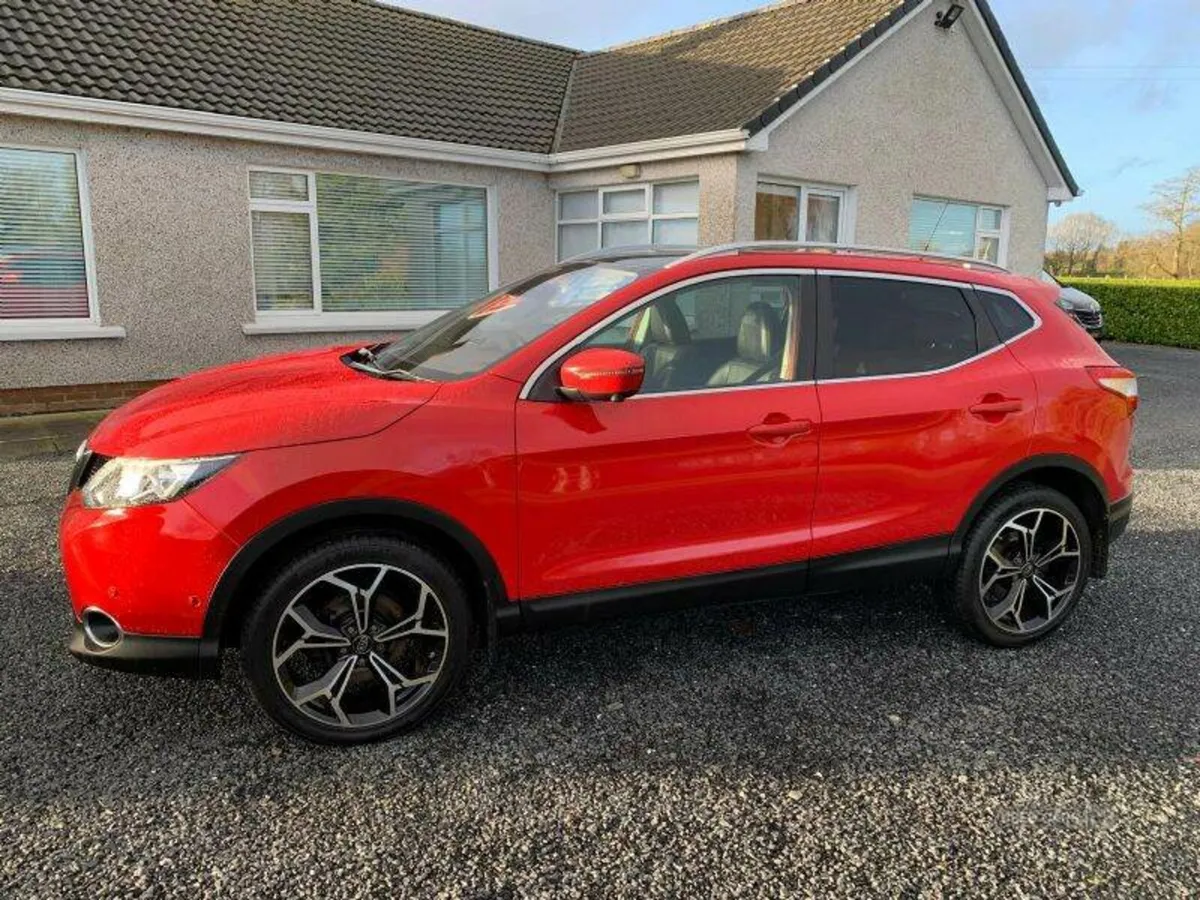 Nissan Qashqai Tekna - Image 2