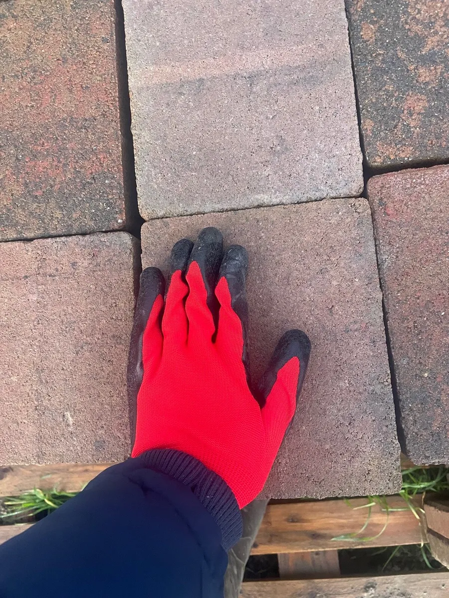 Patio bricks - Image 2