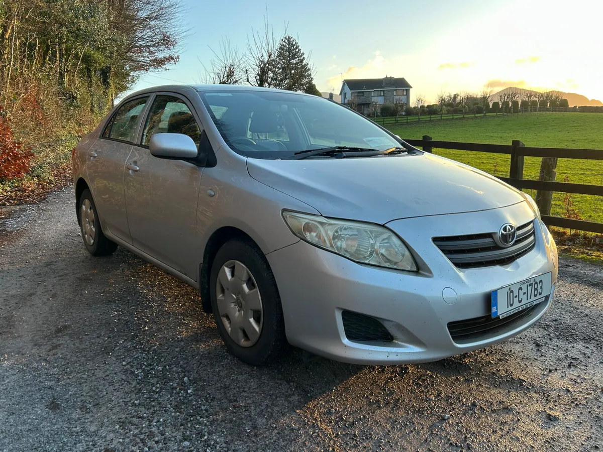2010 Toyota Corolla 1.4 petrol - Image 2