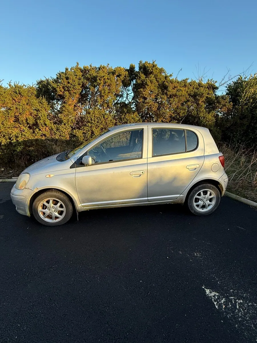 Toyota Yaris - Image 2