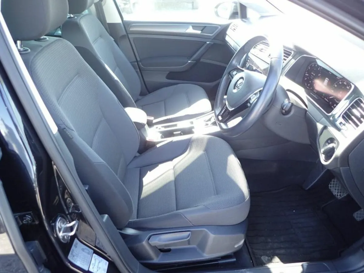 Volkswagen Golf 1.2 Comfortline Meister - Image 2