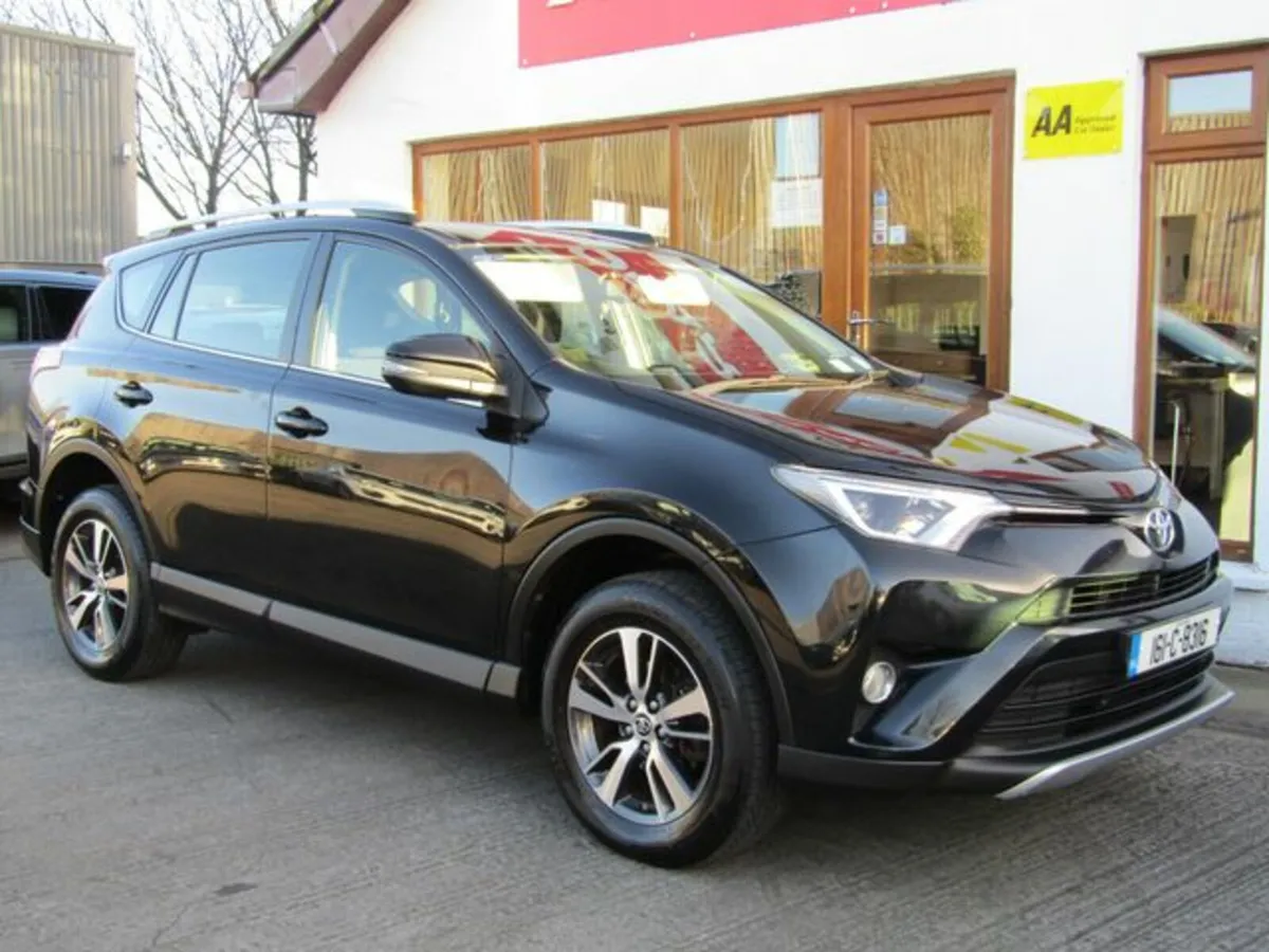 Toyota RAV4 RAV4 2.0d-4d Luna 4DR - Image 2