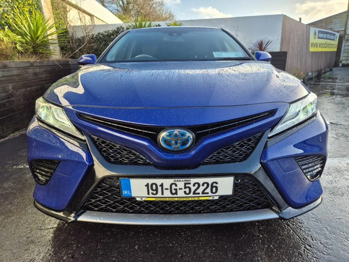Toyota Camry 2.5 HYBRID / WORLD SPORT EDITION SOL - Image 4