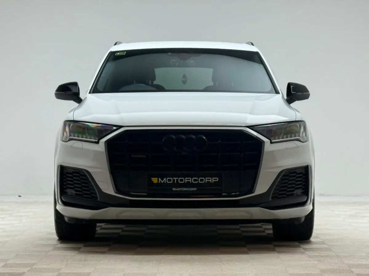 Audi Q7 55 TFSI E S LINE BLACK ED QUATTRO - Image 2