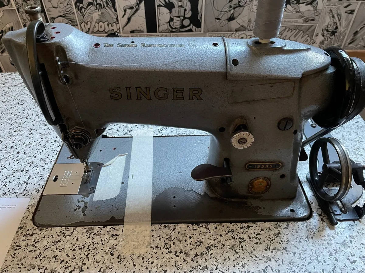 Sewing machine - Image 1
