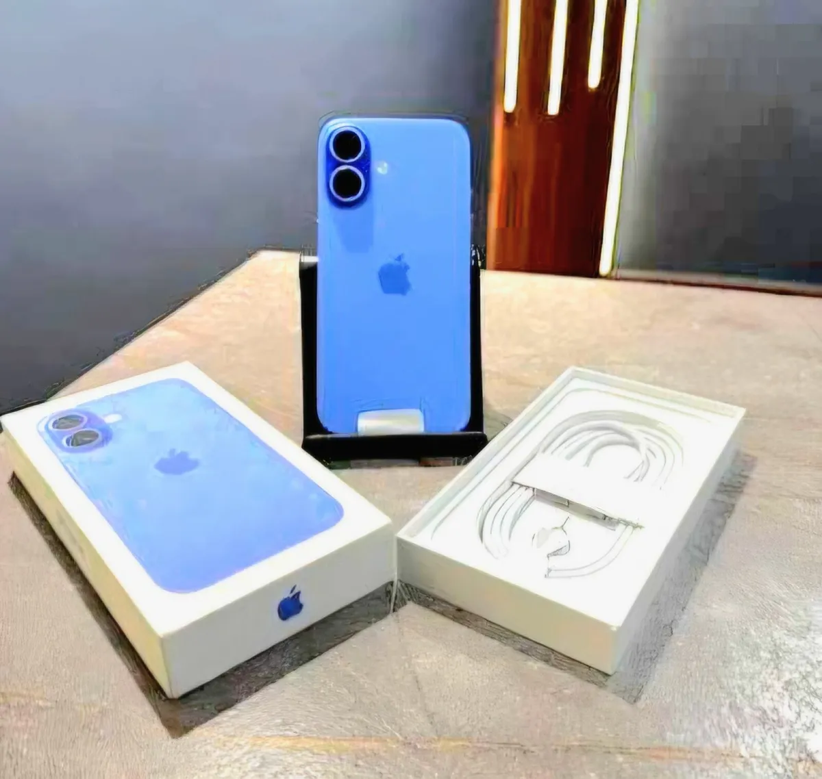 Iphone 16 BRAND new - Image 4