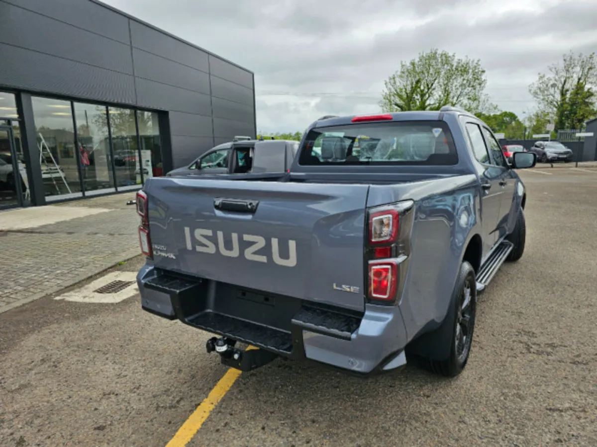 Isuzu D-Max LS AUTOMATIC - Image 1