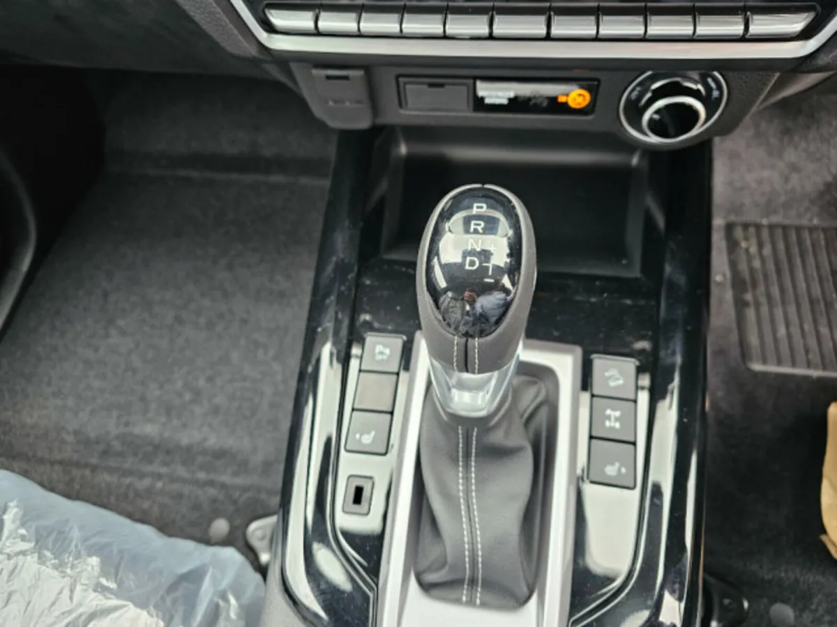 Isuzu D-Max LS AUTOMATIC - Image 3