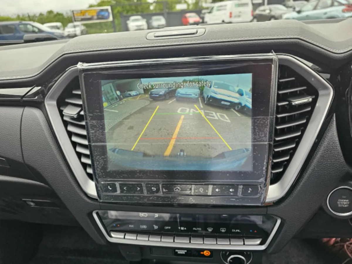 Isuzu D-Max LS AUTOMATIC - Image 4