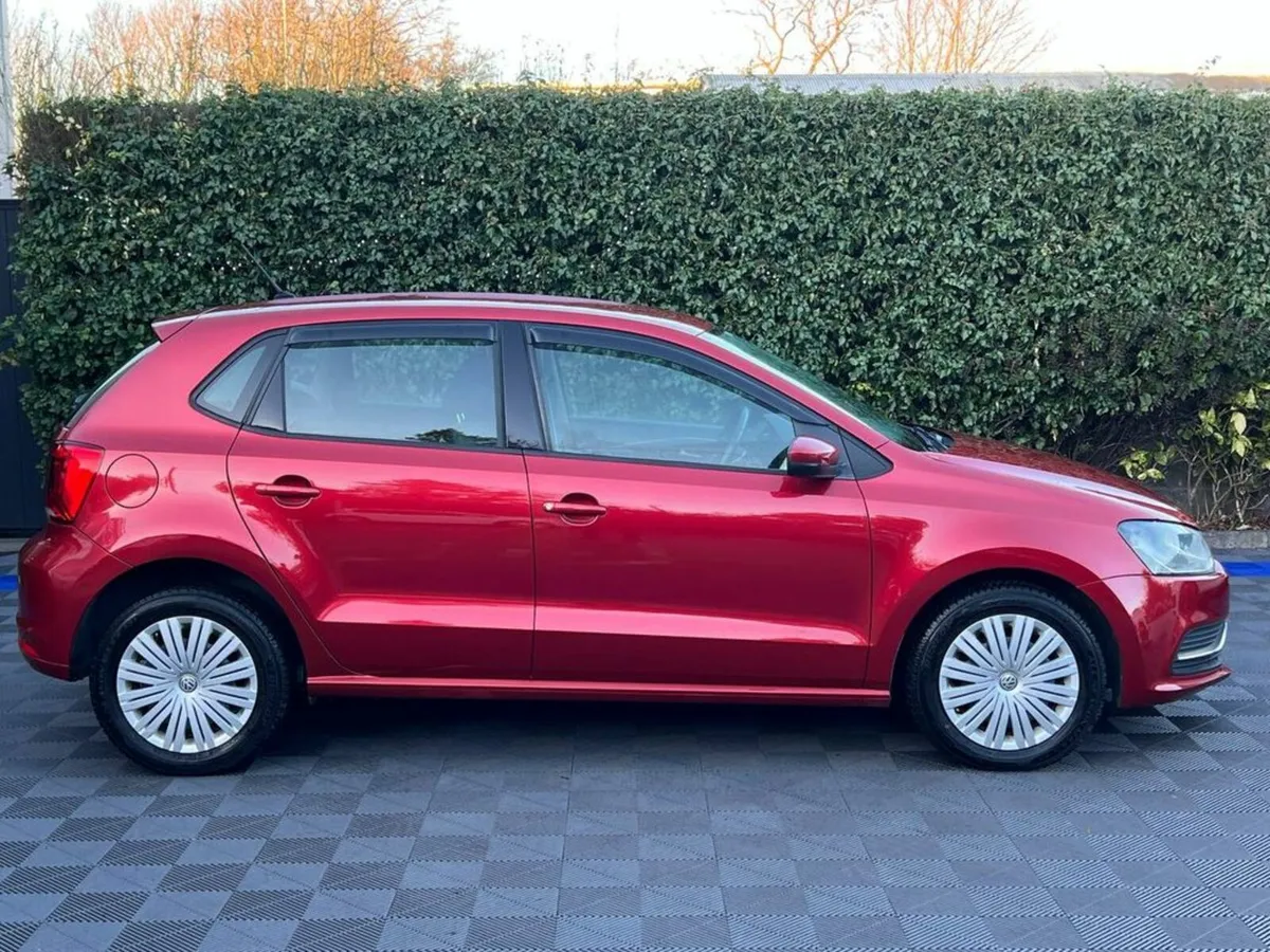 Volkswagen Polo COMFORTLINE 1.2 TSI // REVERSE CAM - Image 2