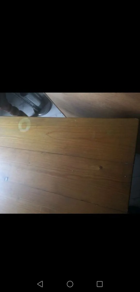 **CLEARANCE** Small Table & 2 Oak Chairs - Image 3