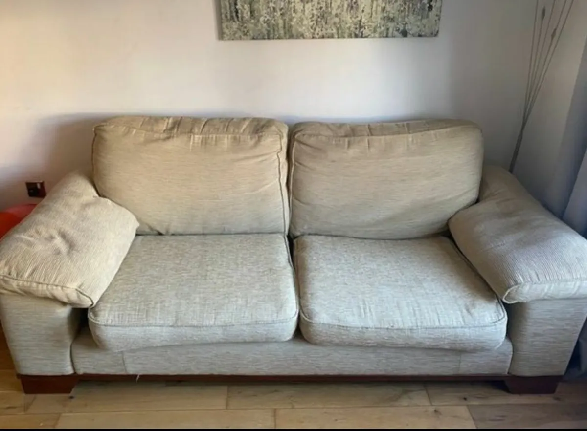 3 seater cream couch with washable covers - Image 1