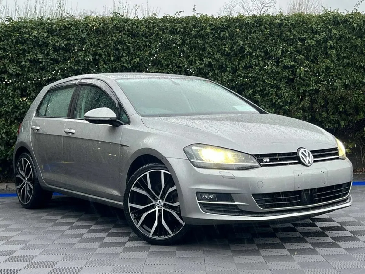 Volkswagen Golf R-LINE PACK 1.2 TSI AUTO // FULL S - Image 1