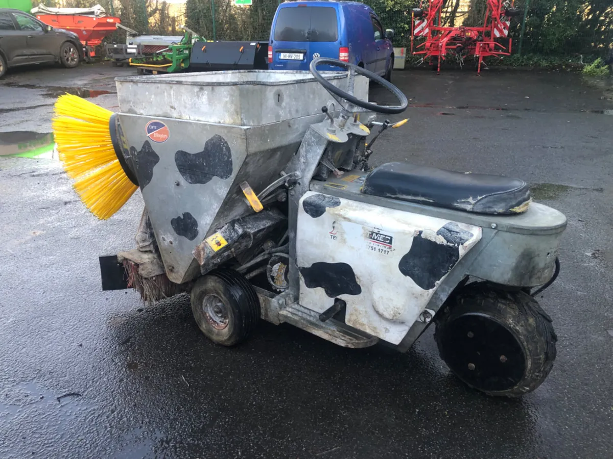 Plantmec Q Bed Cubicle Bedder - Image 1