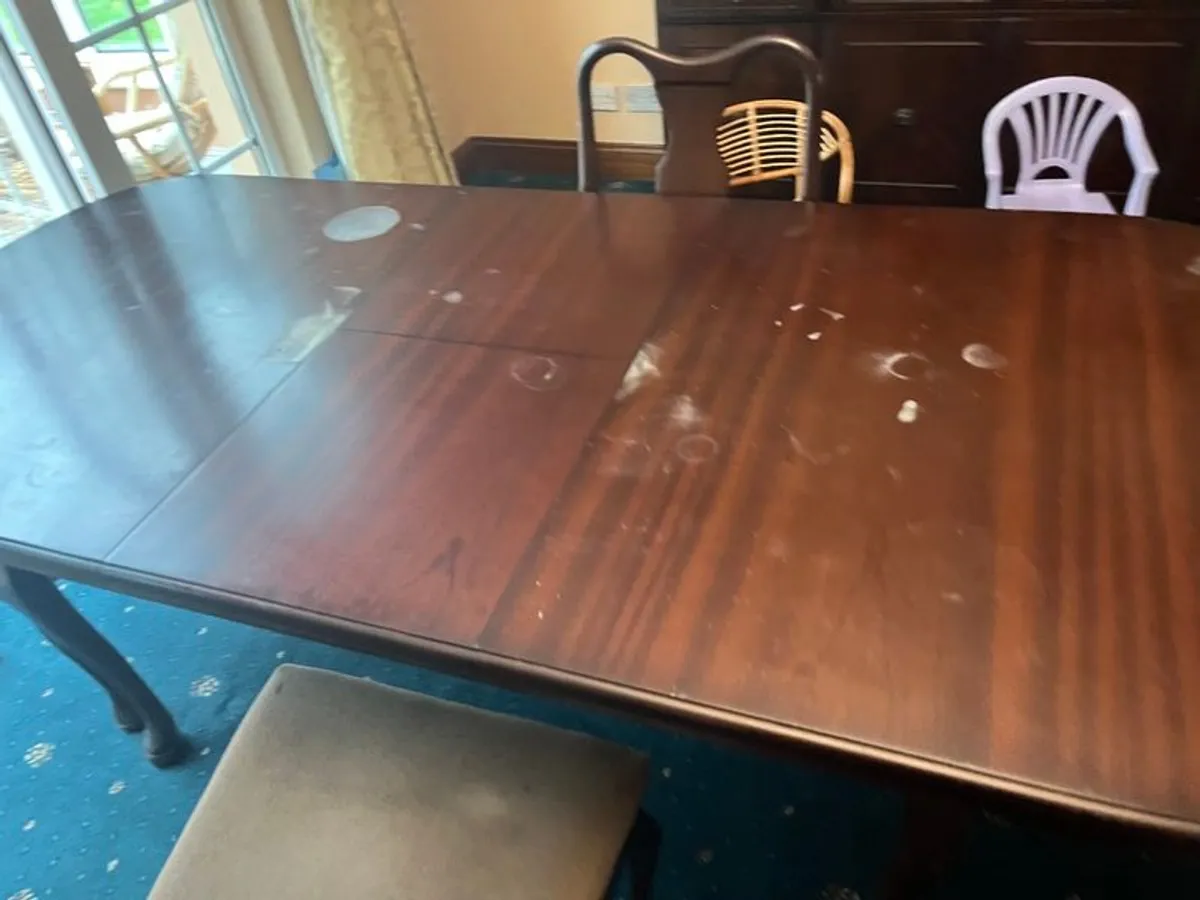 Dining Table and Chairs - Image 3