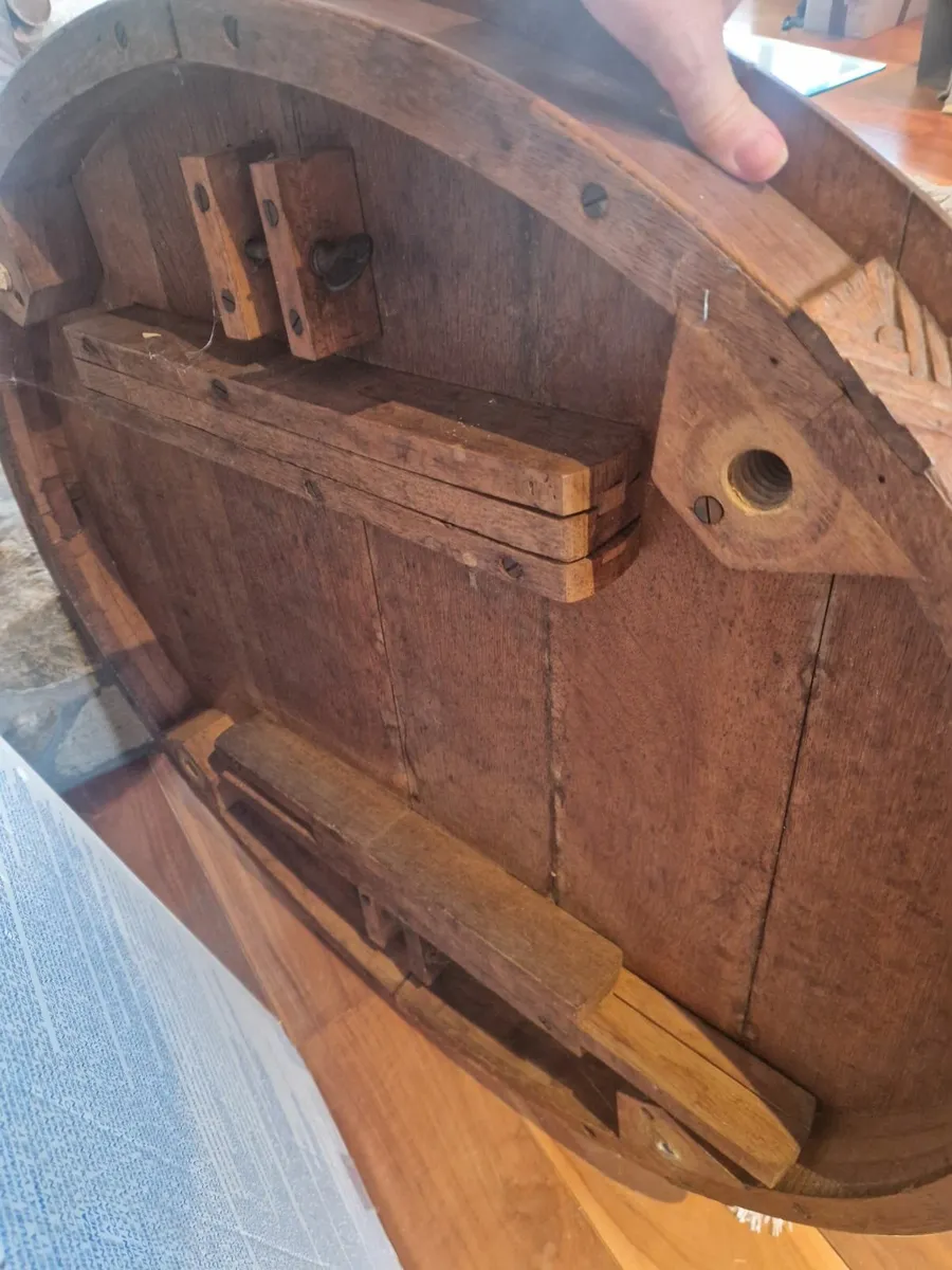 Round dining table - Image 4