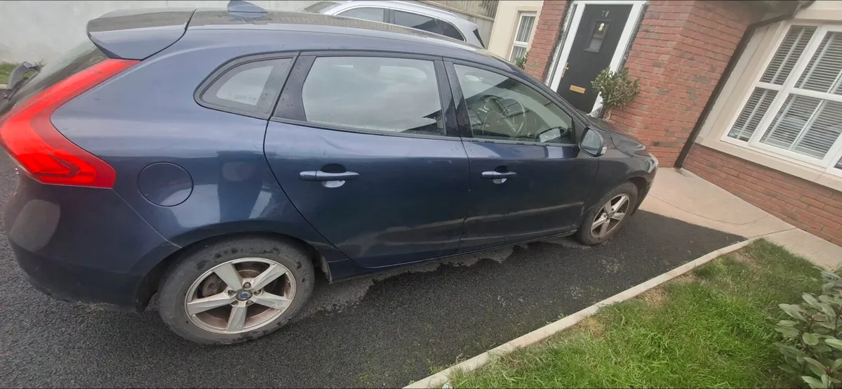 Volvo V40 2013 - Image 3