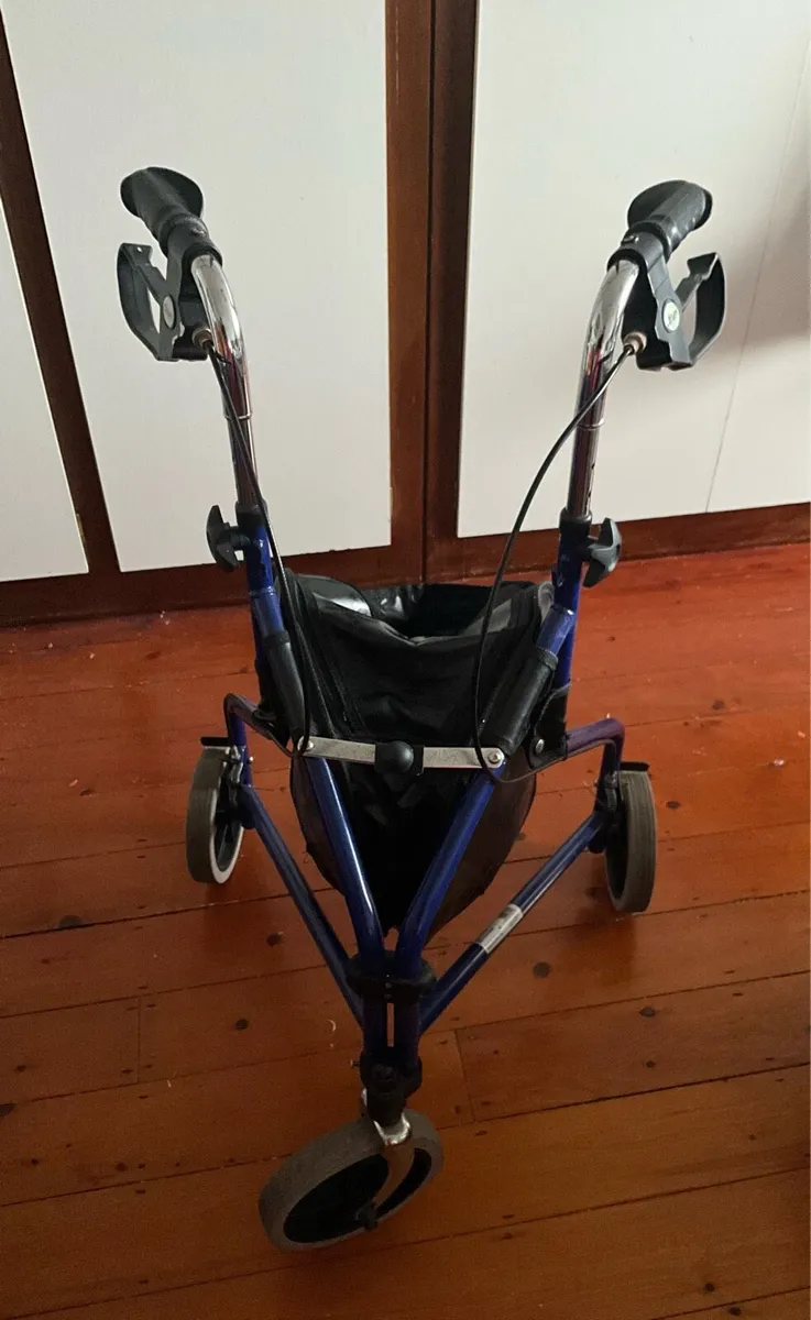 3 Wheel Light Weight Mobility Walker - Image 1