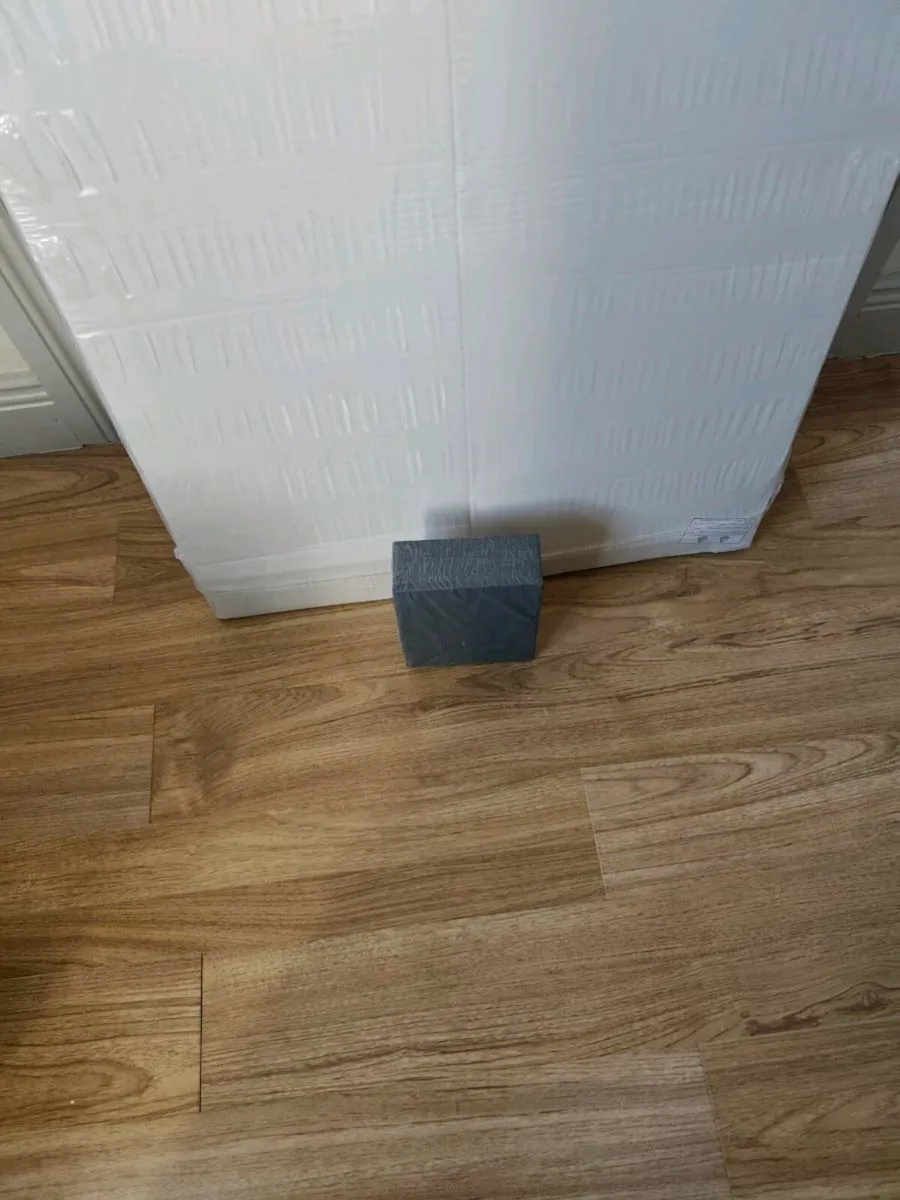 Heated Towel Rail - Image 4