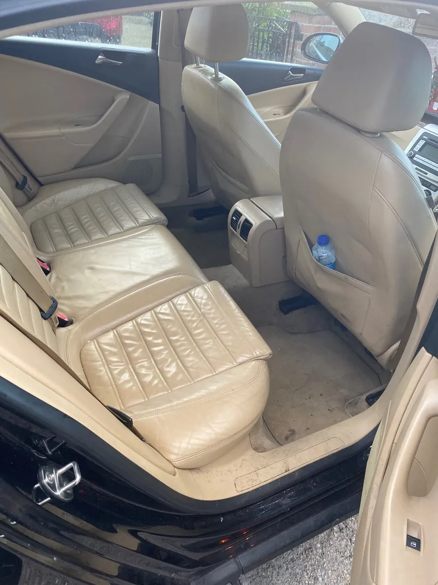 Volkswagen Passat 2008 - Image 4