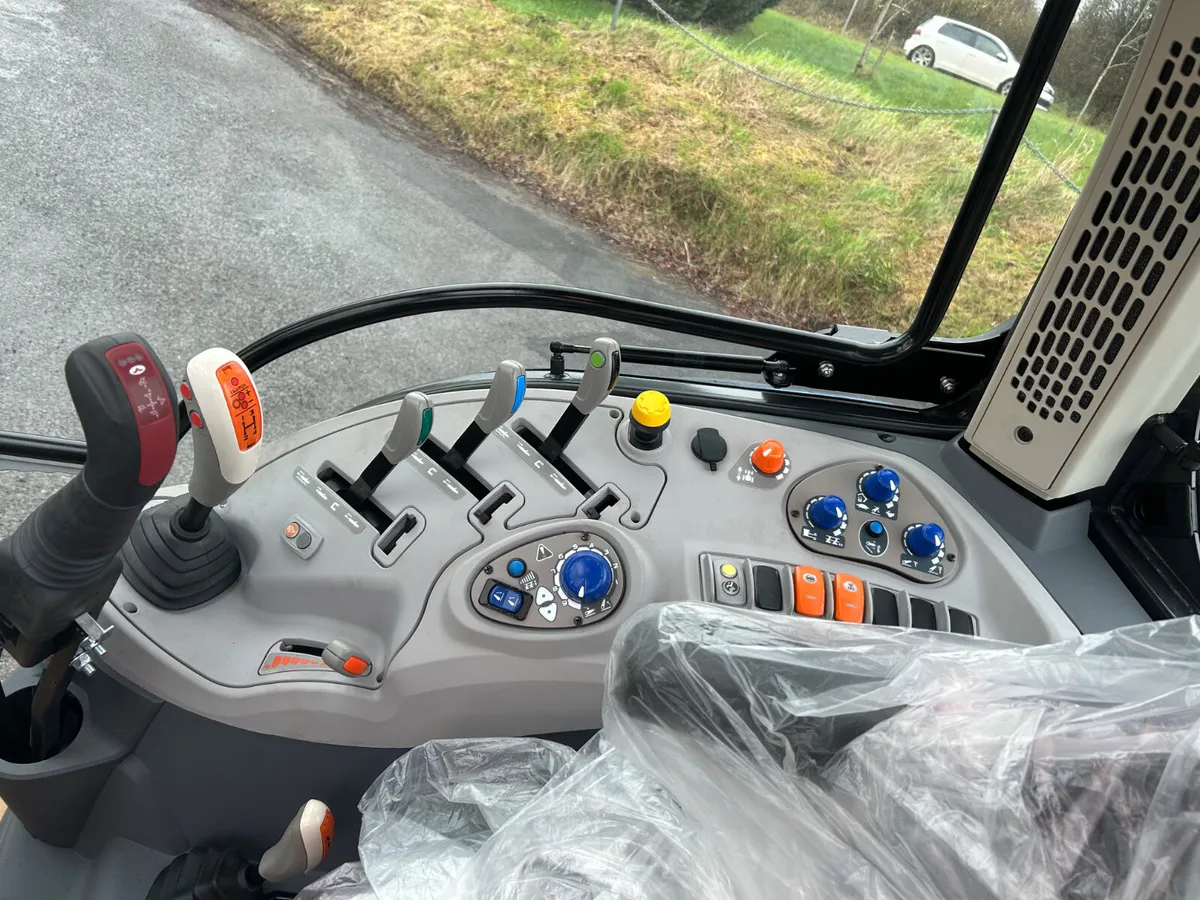 New Landini 5-120 with RossMore Loader - Image 4