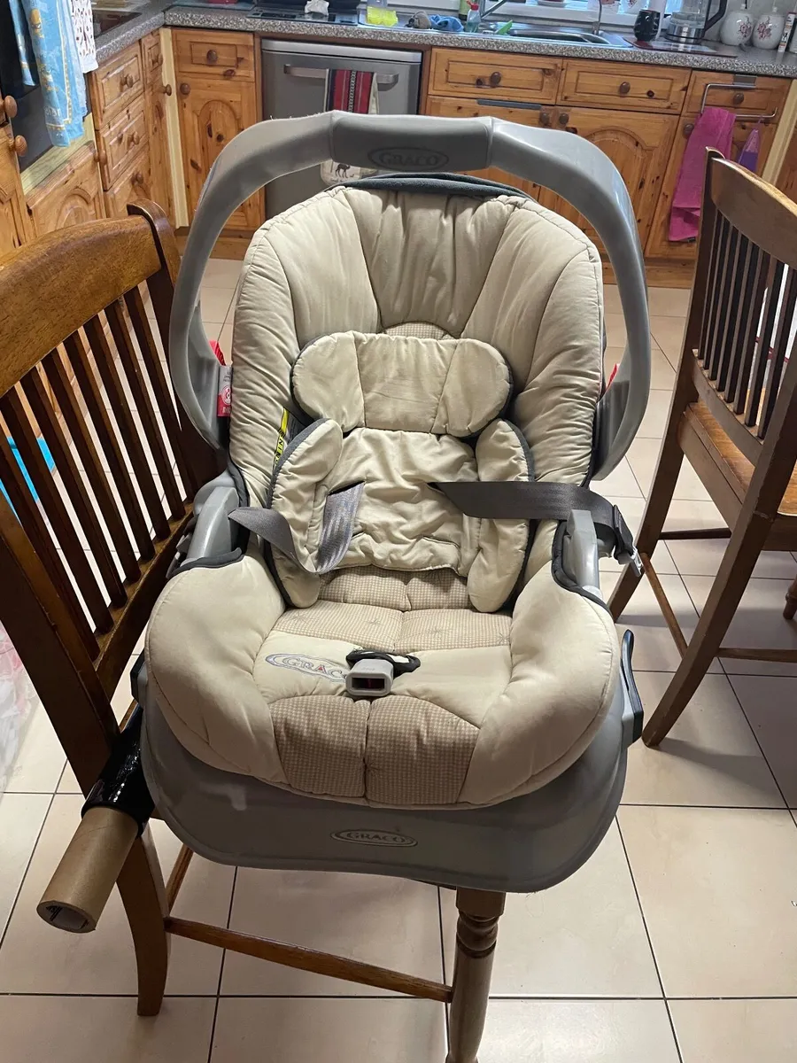 Baby car seat - Image 3