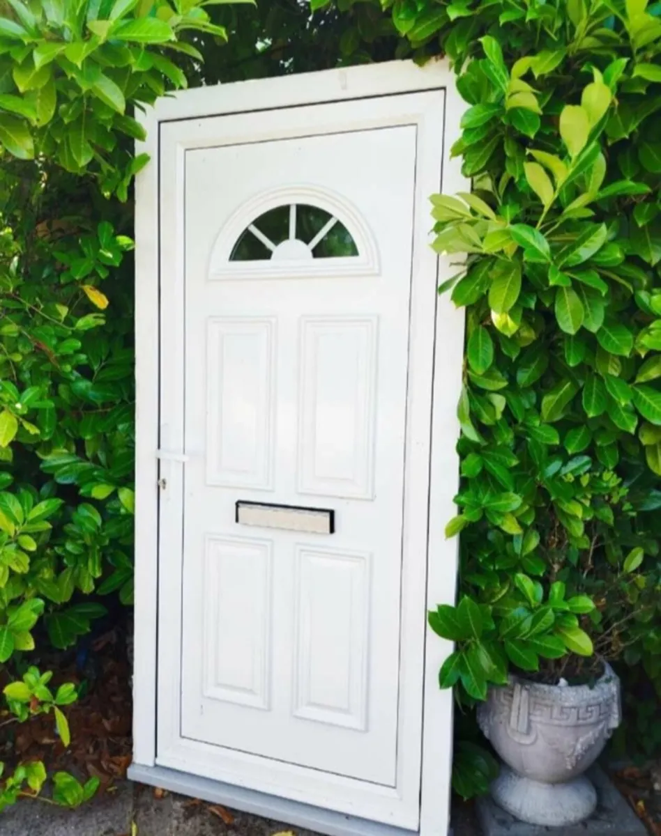 🎄HIGH QUALITY PVC DOOR AVAILABLE🎄