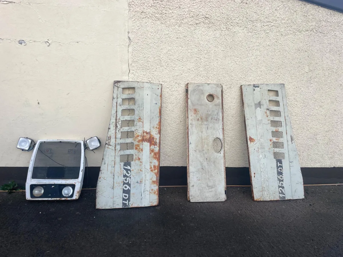 European Lamborghini  1056/1156/1256 Body S - Image 1