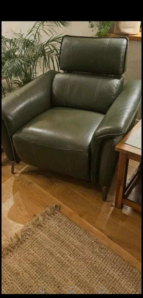 *CLEARANCE* Demo Leather Powered Recliner Armchair - Image 1