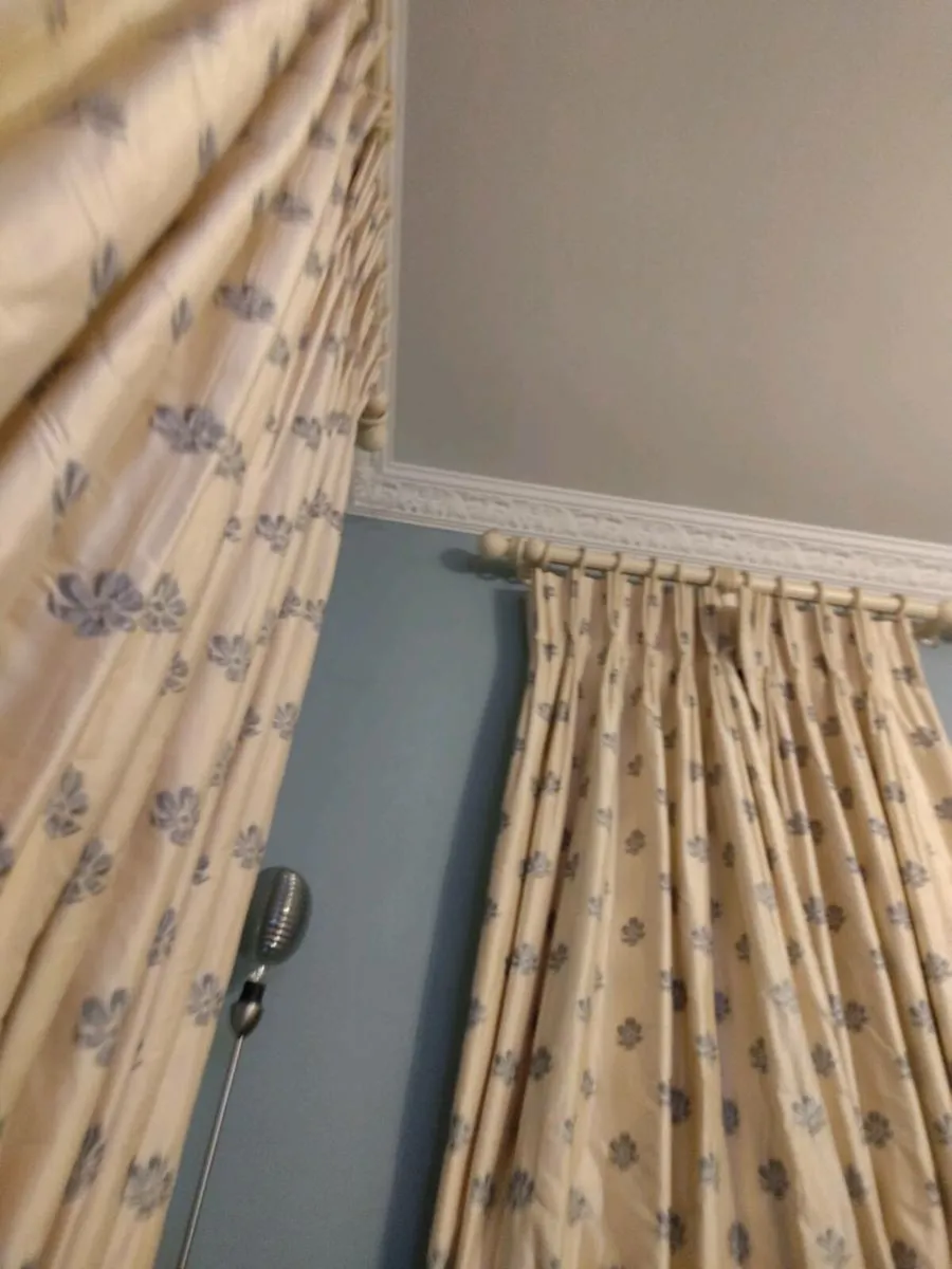 Curtain Poles - Image 4