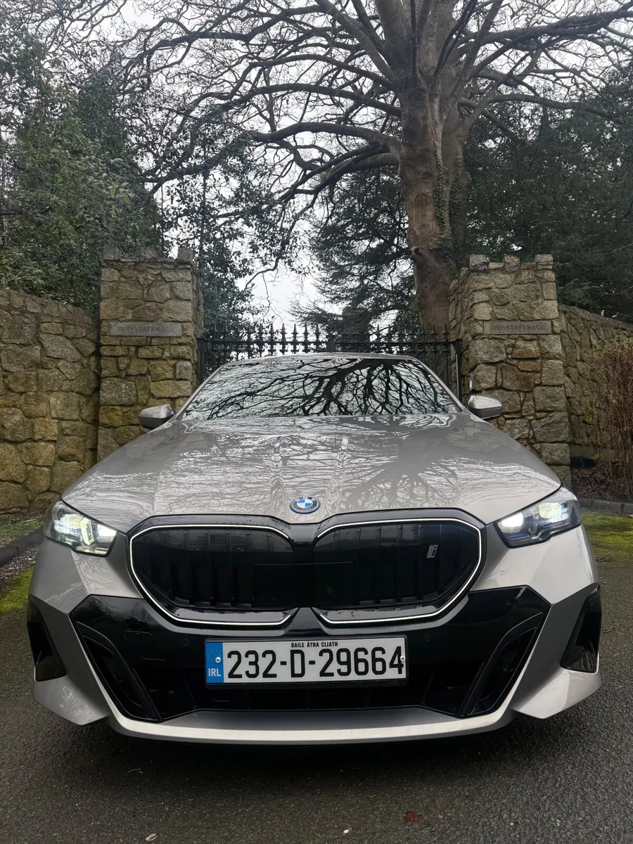 BMW i5 M Sport Pro INDIVIDUAL - Image 1