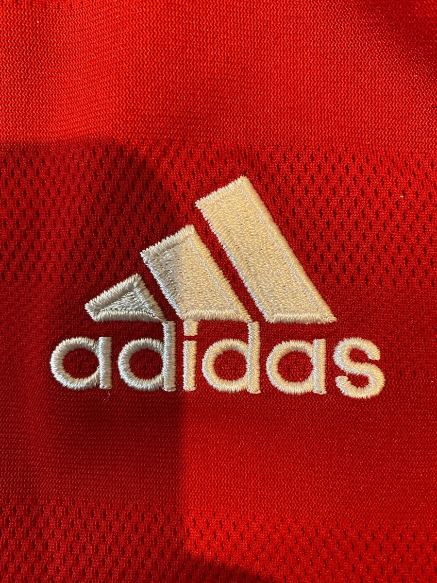 Manchester United shirt - Image 3