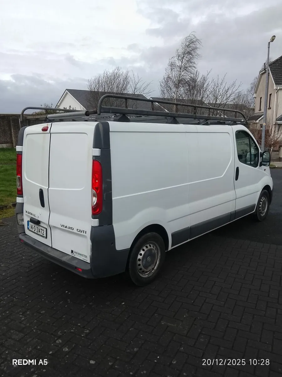 141 Vauxhall Vivaro lwb 115Bhp 6 speed - Image 3
