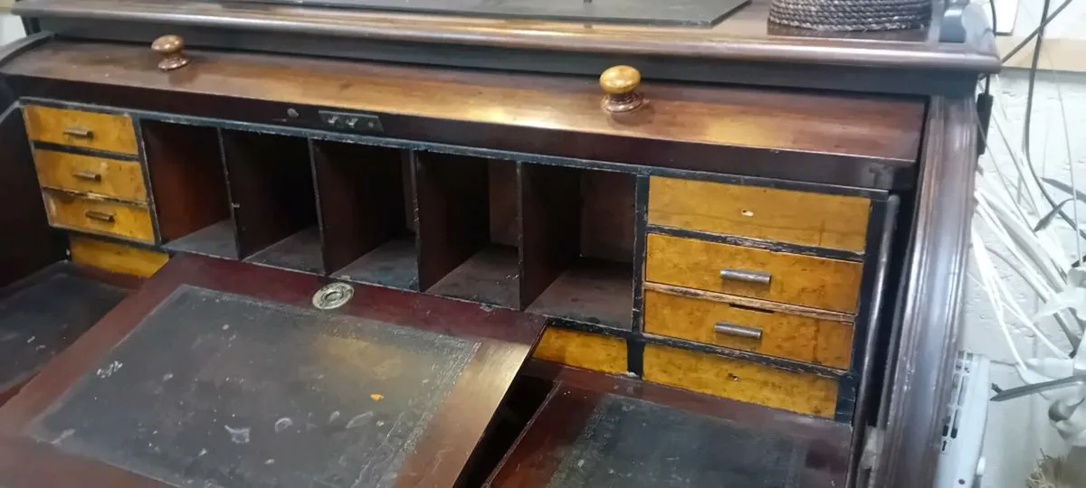Original Victorian Era Roll Top Desk - Image 3