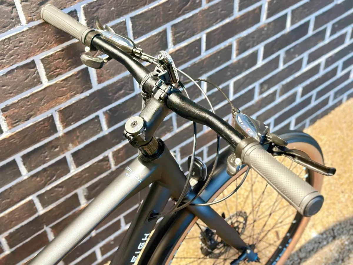 Hybrid Bike Basically Brand New - Image 4