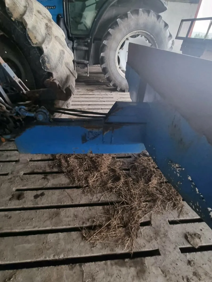 Low loader - Image 3